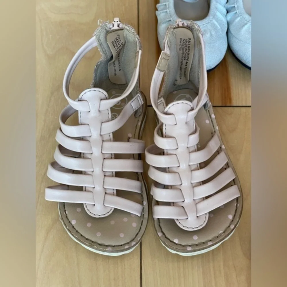 Sandals/Shoes -Lot of 5- Sizes 4,‎ 5, & 6